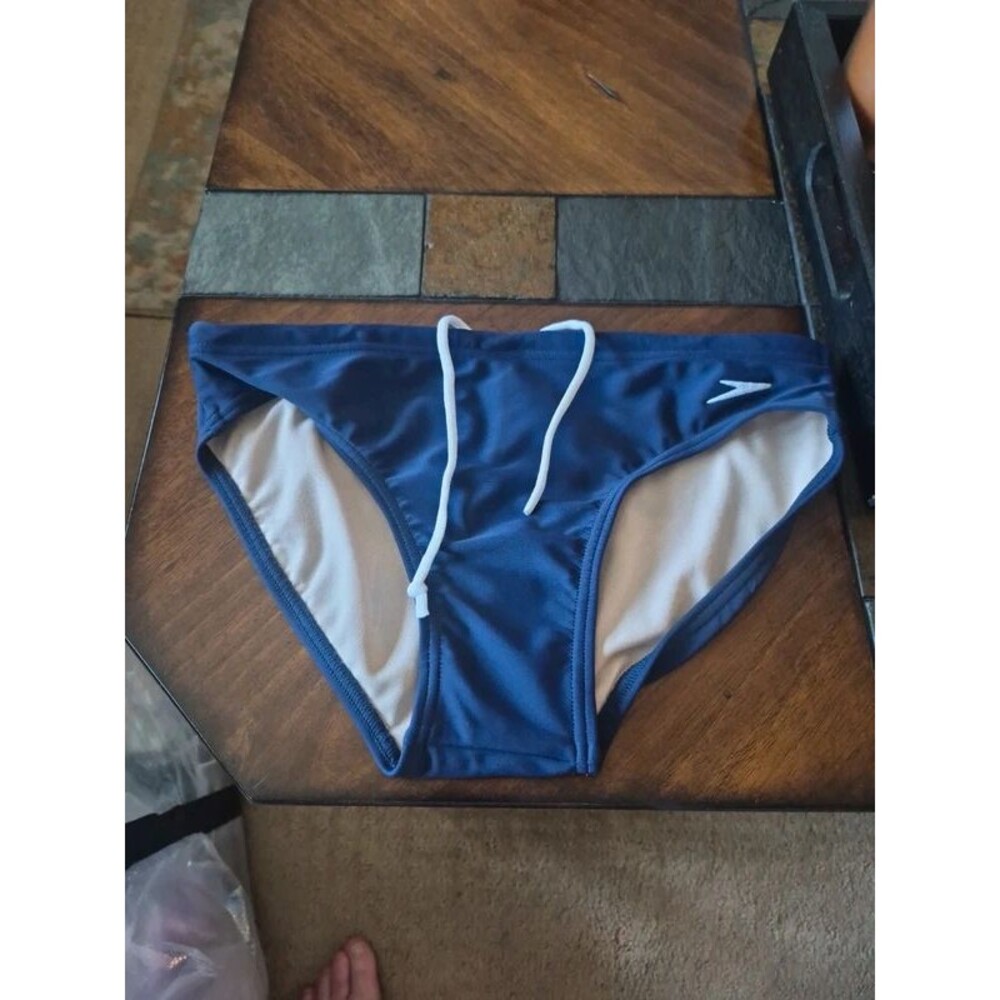Speedo boys size 15 29 waist nwot